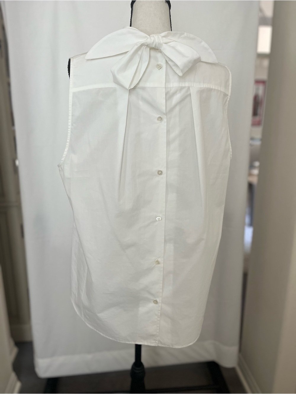 Frame Denim White Sleeveless Mock Neck Shirt - Picture 2 of 5